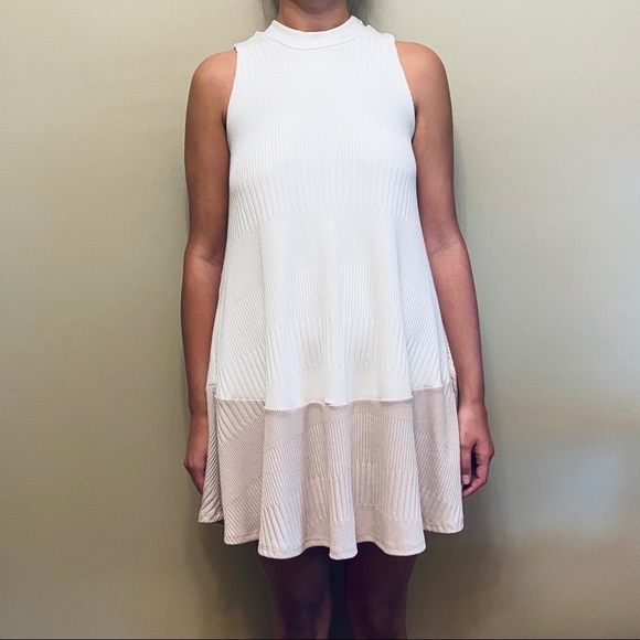 Francesca's Collections Dresses & Skirts - Francesca’s Collections  mockneck colorblock dress